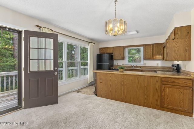 107 Cottonwood Court, Pine Knoll Shores, NC 28512