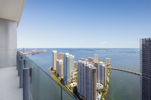 300 Biscayne Blvd Way 5205W, Miami, FL 33131