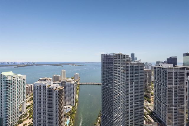 300 Biscayne Blvd Way 5205W, Miami, FL 33131
