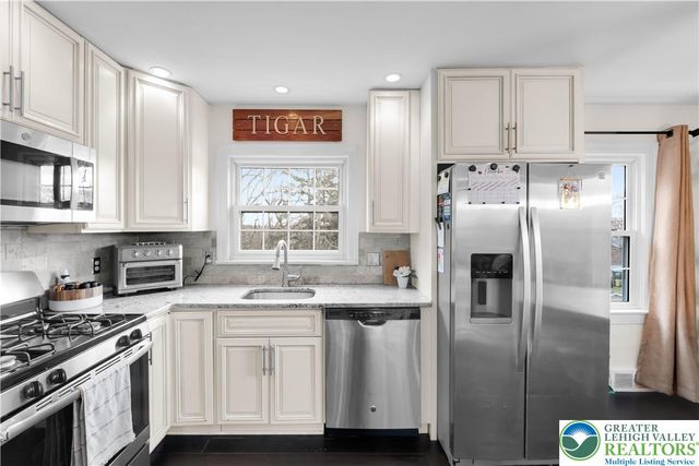 801 Ludlow Street, Palmer Twp, PA 18045