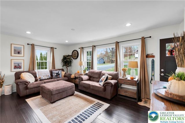 801 Ludlow Street, Palmer Twp, PA 18045