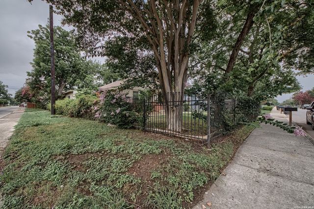 731 PEABODY AVE, San Antonio, TX 78211