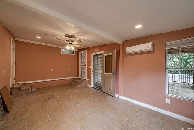 731 PEABODY AVE, San Antonio, TX 78211