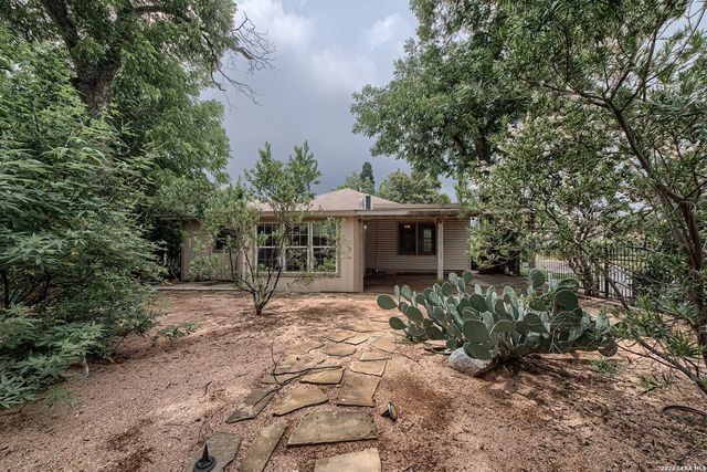 731 PEABODY AVE, San Antonio, TX 78211
