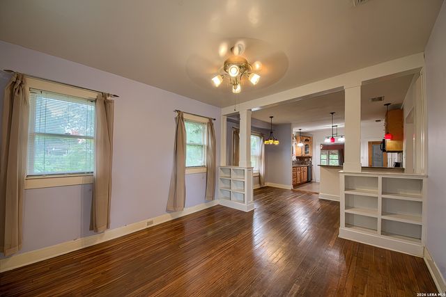 731 PEABODY AVE, San Antonio, TX 78211