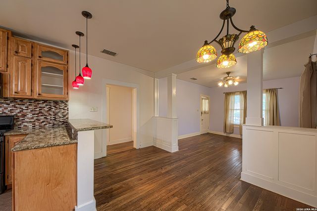 731 PEABODY AVE, San Antonio, TX 78211