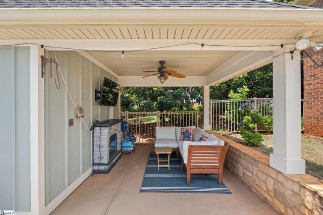223 Tuscan Ridge Trail, Inman, SC 29349