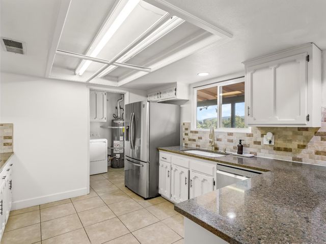 22452 Goldrush Lane, Clovis, CA 93619