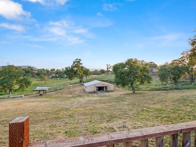 22452 Goldrush Lane, Clovis, CA 93619