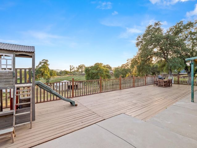 22452 Goldrush Lane, Clovis, CA 93619