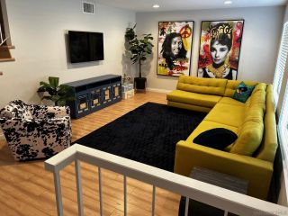 6135 Montecito Dr 5, Palm Springs, CA 92264