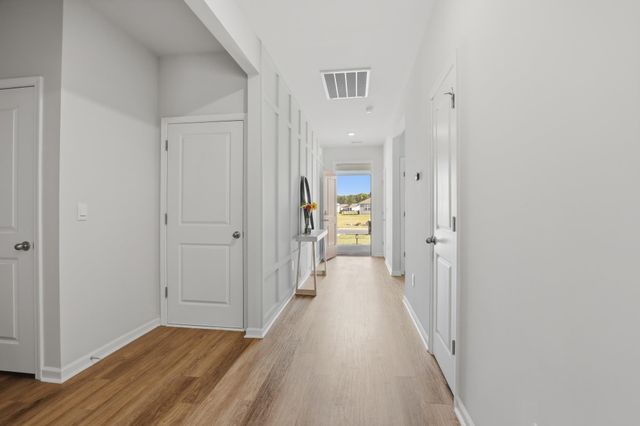 1838 Castlebay Dr., Conway, SC 29526