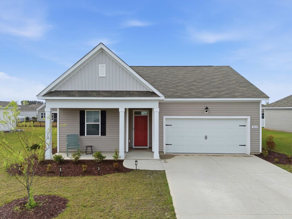 1838 Castlebay Dr., Conway, SC 29526