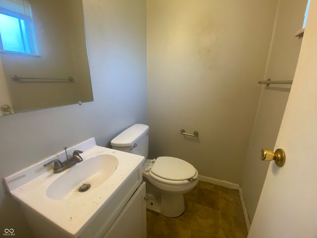 667 E Edgewood Avenue, Indianapolis, IN 46227