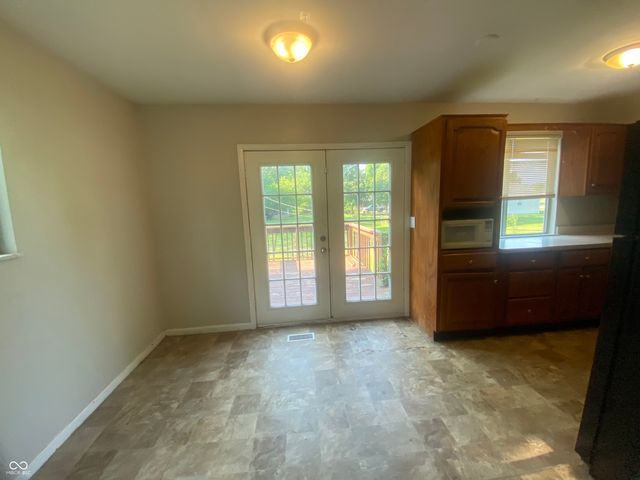 667 E Edgewood Avenue, Indianapolis, IN 46227