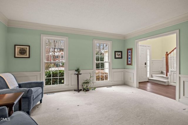 300 W Kirkfield Drive, Cary, NC 27518