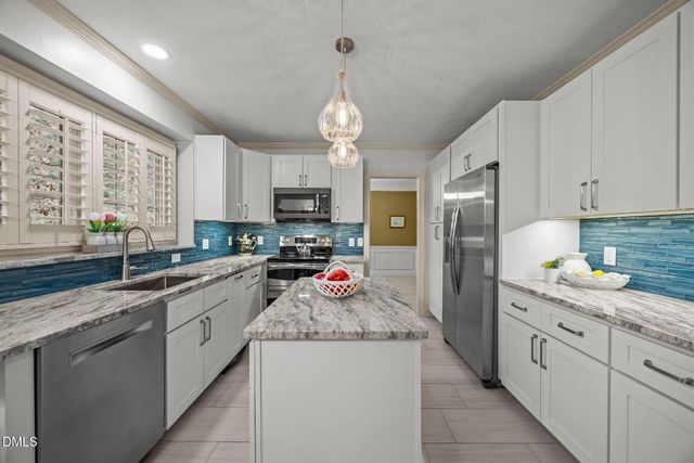 300 W Kirkfield Drive, Cary, NC 27518