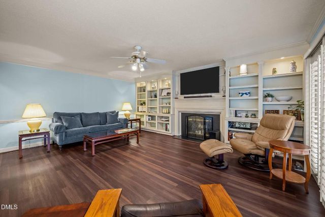 300 W Kirkfield Drive, Cary, NC 27518