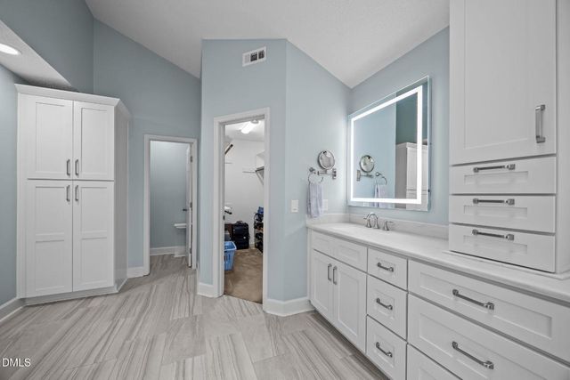 300 W Kirkfield Drive, Cary, NC 27518