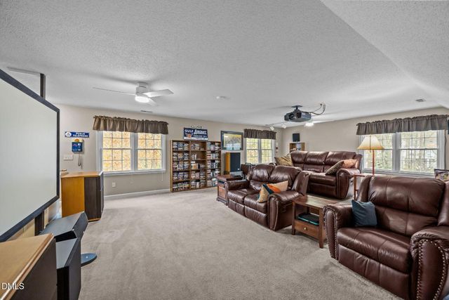 300 W Kirkfield Drive, Cary, NC 27518