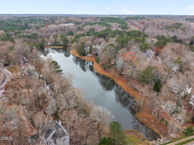 300 W Kirkfield Drive, Cary, NC 27518