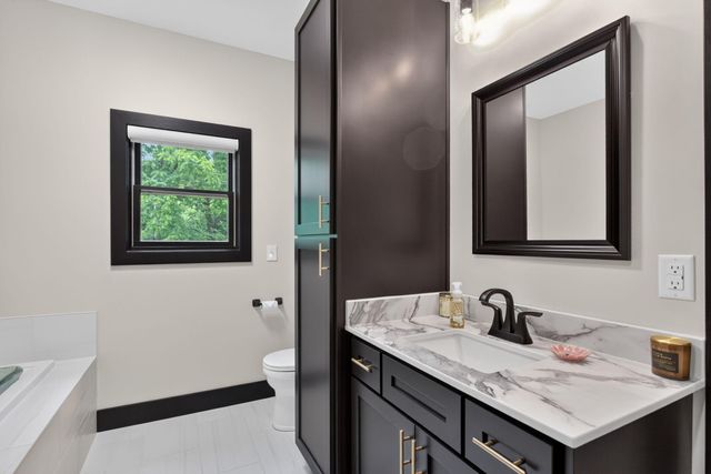 2855 S Dearing Road, Spring Arbor, MI 49283