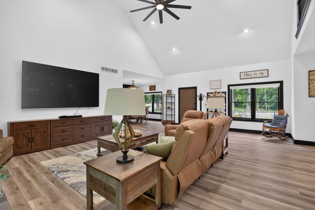 2855 S Dearing Road, Spring Arbor, MI 49283