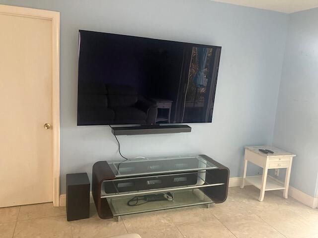 2901 NE 51st Street, Fort Lauderdale, FL 33308