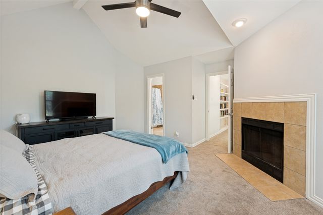 221 Cimarron Trail 2, Irving, TX 75063