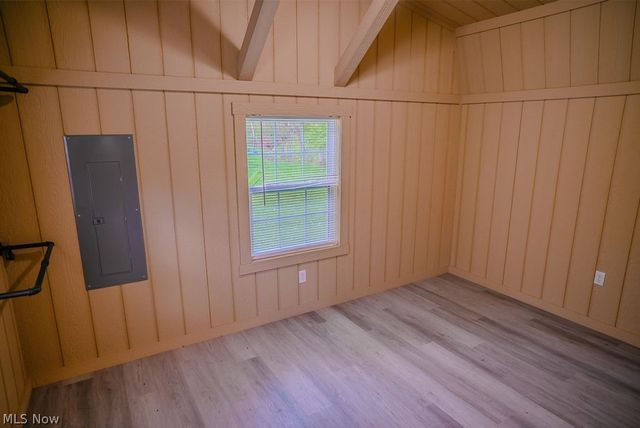 1547 Providence Road, Elizabeth, WV 26143