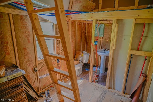 1547 Providence Road, Elizabeth, WV 26143