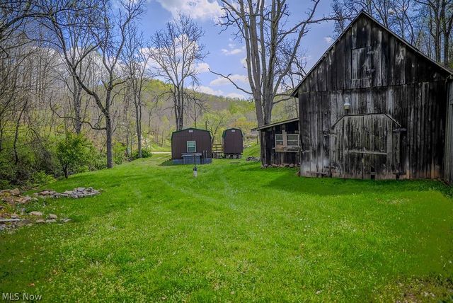 1547 Providence Road, Elizabeth, WV 26143