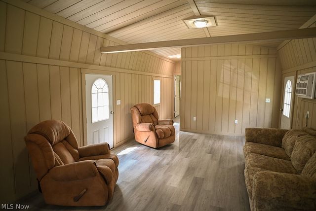 1547 Providence Road, Elizabeth, WV 26143