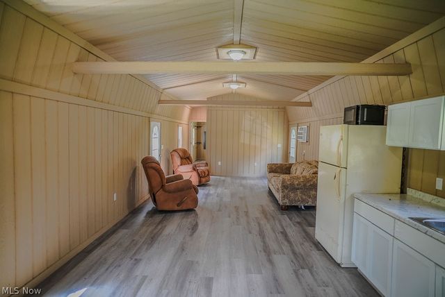 1547 Providence Road, Elizabeth, WV 26143