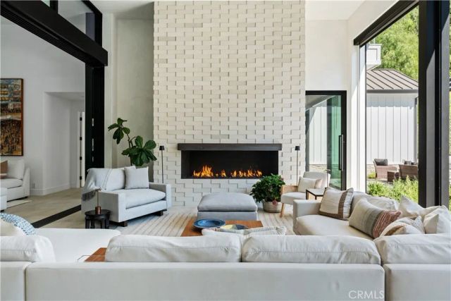25057 Lewis and Clark Road, Hidden Hills, CA 91302