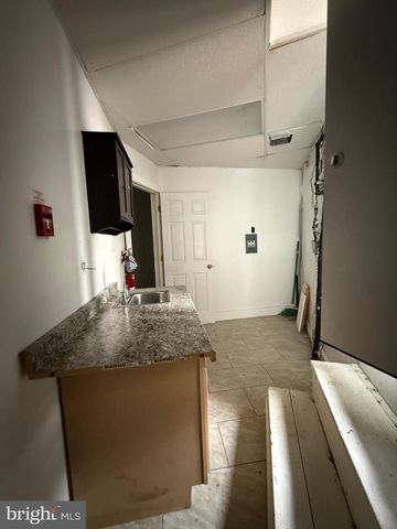 7232 FRANKFORD AVE, Philadelphia, PA 19135