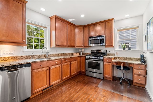 188 E Central St 188, Natick, MA 01760