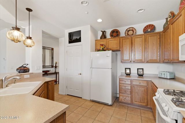 1894 W DION Drive, Anthem, AZ 85086