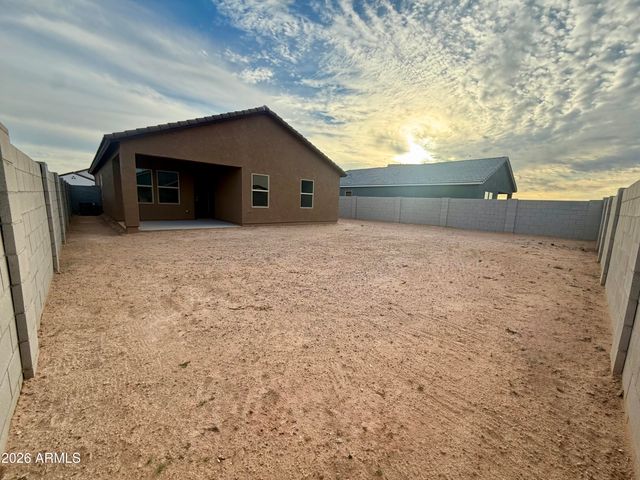 3242 E VALLEYHIGH Trail, San Tan Valley, AZ 85143