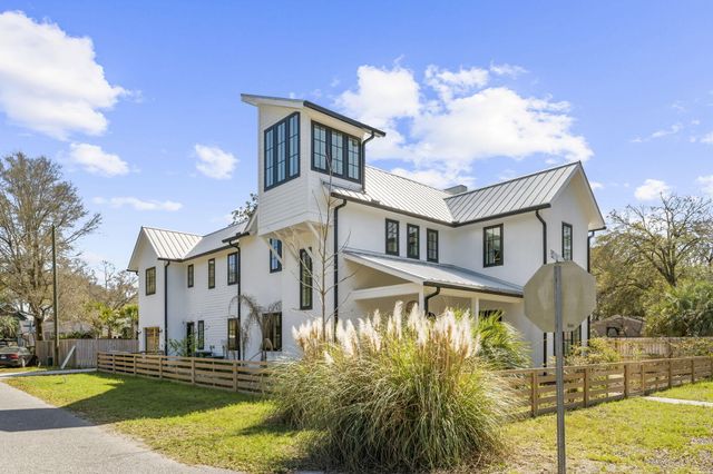 641 Palmetto Street, Mount Pleasant, SC 29464