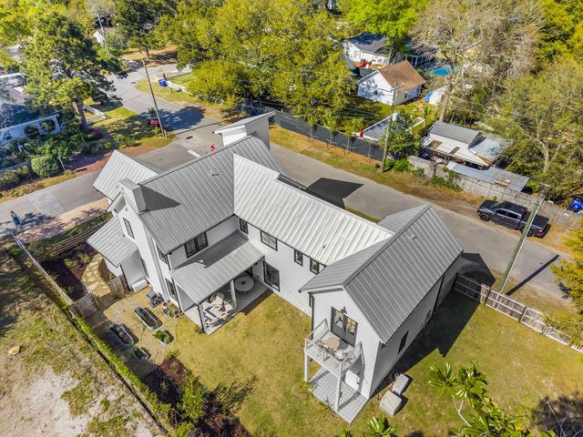 641 Palmetto Street, Mount Pleasant, SC 29464