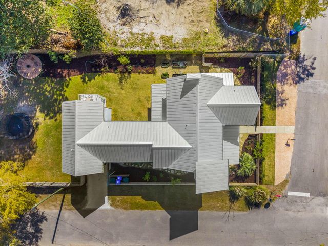 641 Palmetto Street, Mount Pleasant, SC 29464