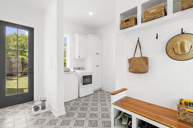 641 Palmetto Street, Mount Pleasant, SC 29464