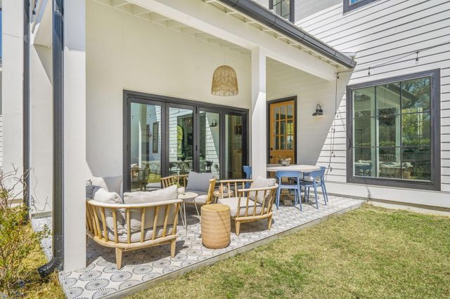 641 Palmetto Street, Mount Pleasant, SC 29464