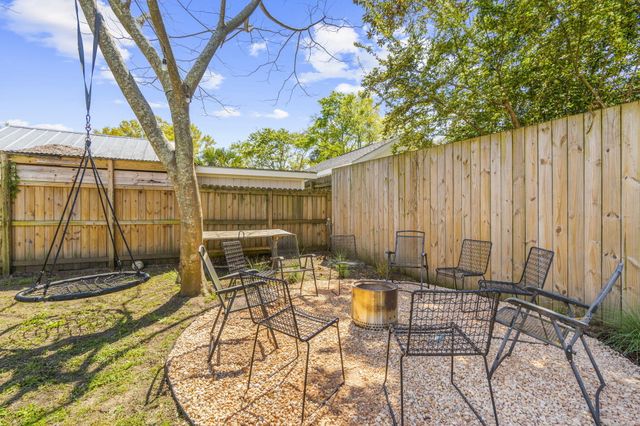 641 Palmetto Street, Mount Pleasant, SC 29464