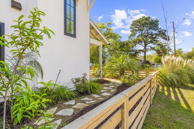 641 Palmetto Street, Mount Pleasant, SC 29464