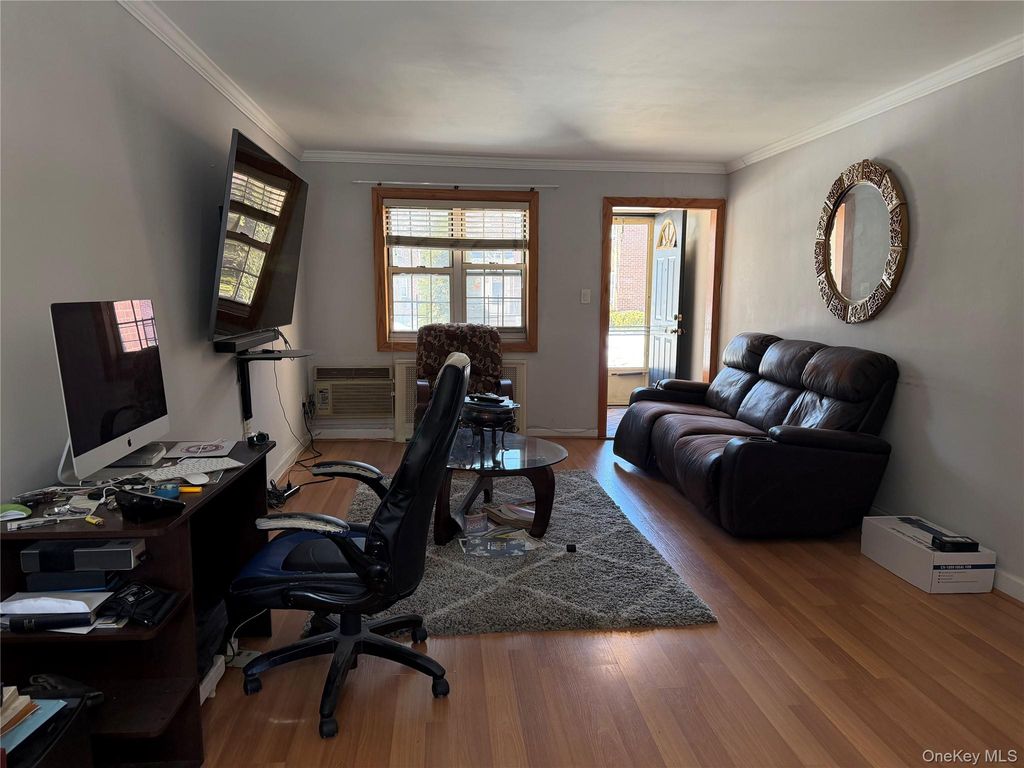 211-19 73 Avenue 1, Bayside, NY 11364 — photo 4
