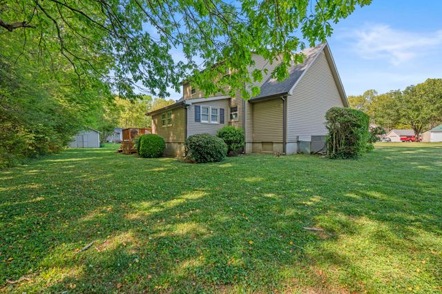 303 Rutledge Ave, Tullahoma, TN 37388