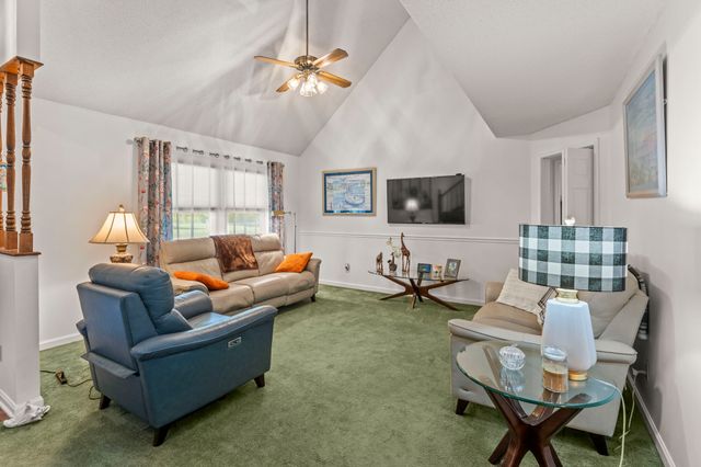 303 Rutledge Ave, Tullahoma, TN 37388