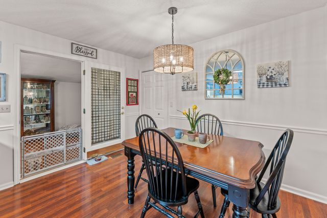303 Rutledge Ave, Tullahoma, TN 37388